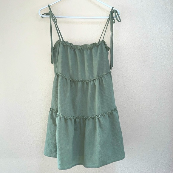 Talulah Green Smock Ruffle Tier Polyester Spandex Dress, Size Large Sundress - Picture 1 of 12